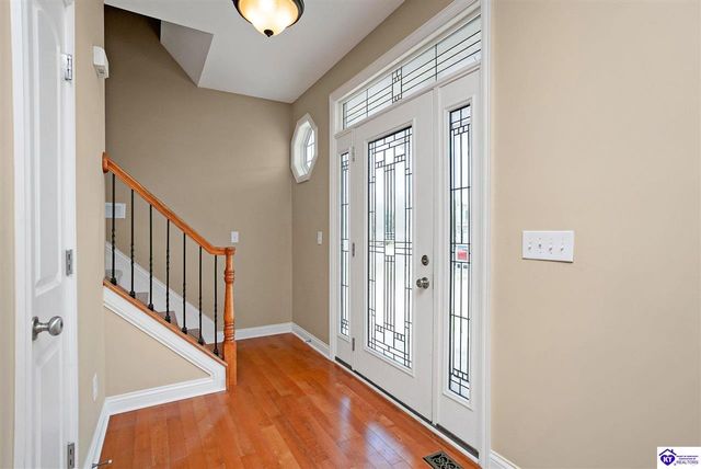 672 Wind Brook Drive, Elizabethtown, KY 42701