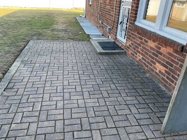 695 Goodrich Street, Uniondale, NY 11553