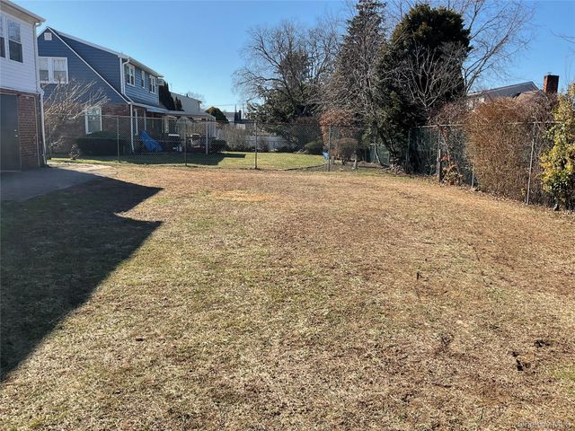 695 Goodrich Street, Uniondale, NY 11553