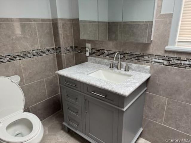 695 Goodrich Street, Uniondale, NY 11553