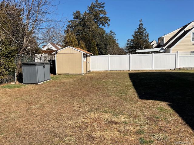 695 Goodrich Street, Uniondale, NY 11553