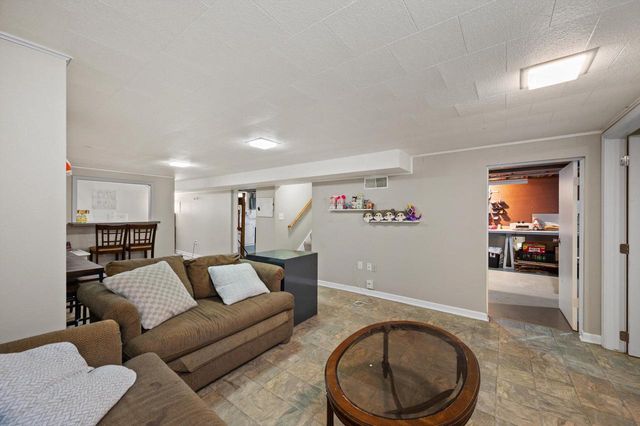 4551 N 100th STREET, Wauwatosa, WI 53225