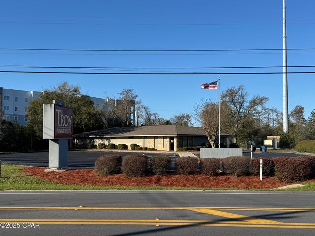 527 Airport Rd, Panama City, FL 32405