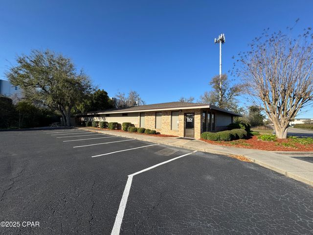 527 Airport Rd, Panama City, FL 32405