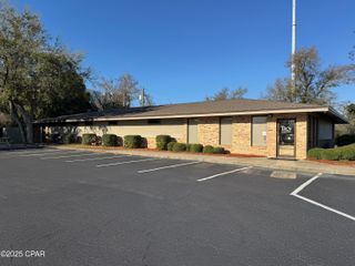 527 Airport Rd, Panama City, FL 32405
