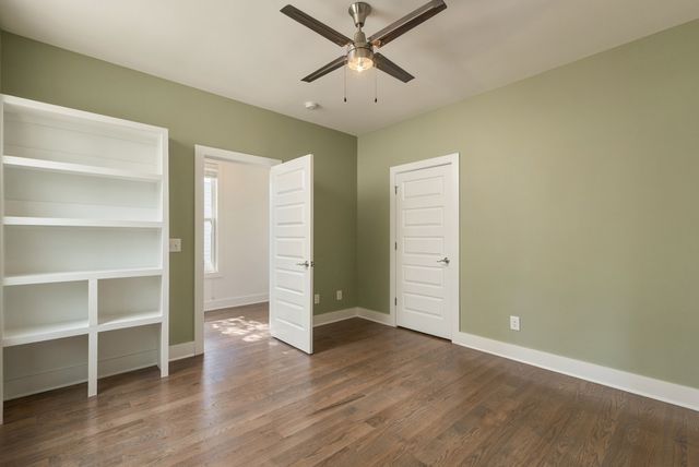 5896 Morrow Rd, Nashville, TN 37209