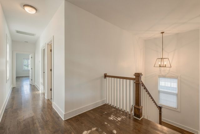 5896 Morrow Rd, Nashville, TN 37209