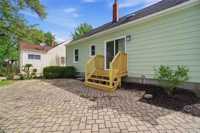 4276 Grove Avenue, Willoughby, OH 44094