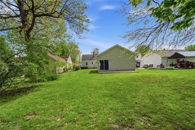4276 Grove Avenue, Willoughby, OH 44094