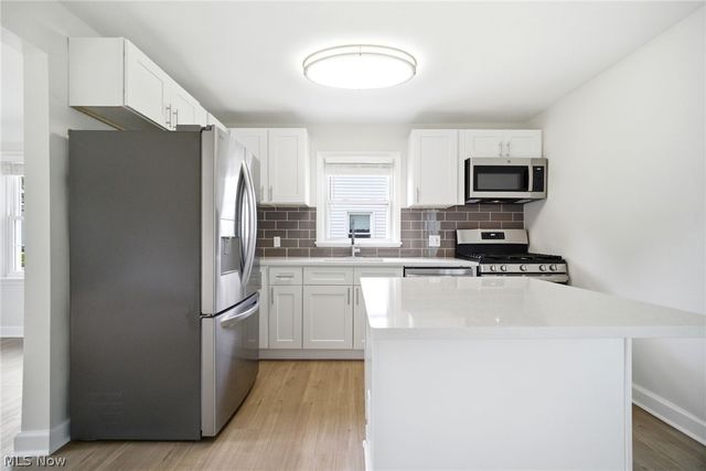 4276 Grove Avenue, Willoughby, OH 44094