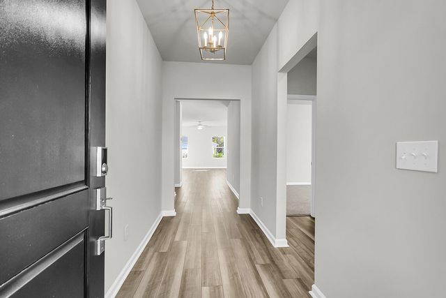 1026 Carolina Way, Manning, SC 29102