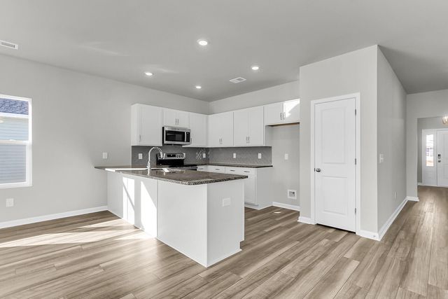 1026 Carolina Way, Manning, SC 29102