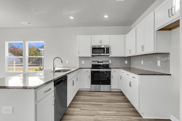 1026 Carolina Way, Manning, SC 29102