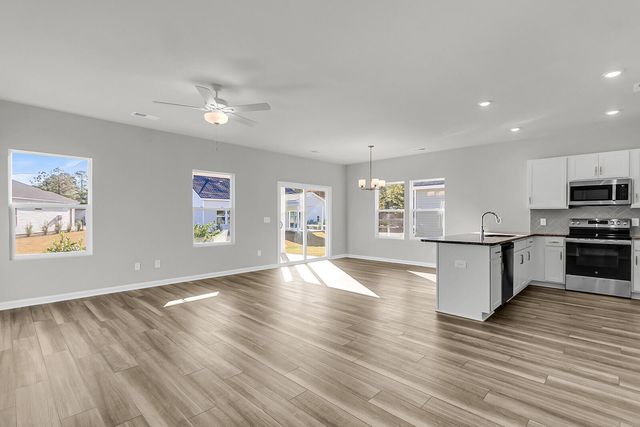 1026 Carolina Way, Manning, SC 29102