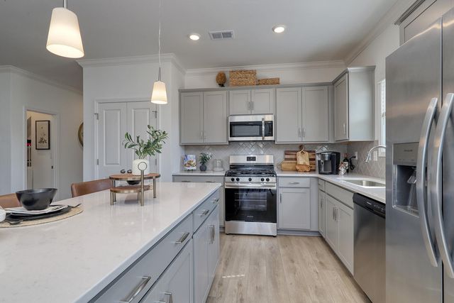 1026 Carolina Way, Manning, SC 29102
