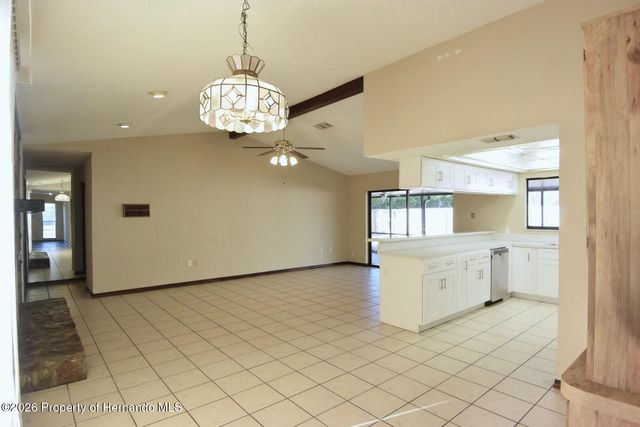 1382 Valiant Avenue, Spring Hill, FL 34608