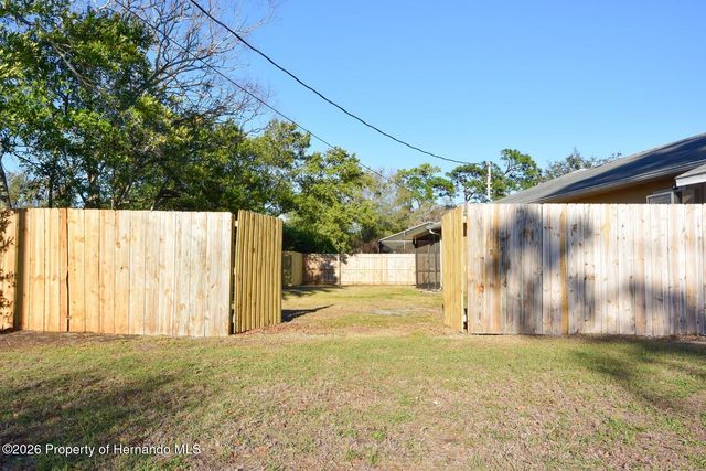 1382 Valiant Avenue, Spring Hill, FL 34608