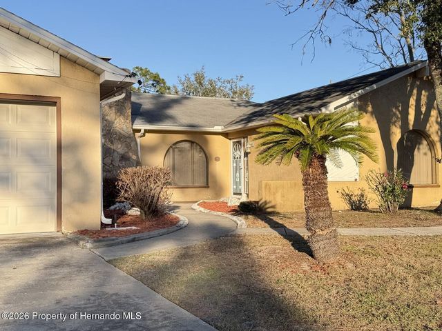 1382 Valiant Avenue, Spring Hill, FL 34608