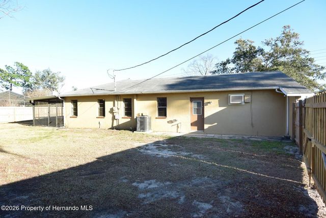 1382 Valiant Avenue, Spring Hill, FL 34608
