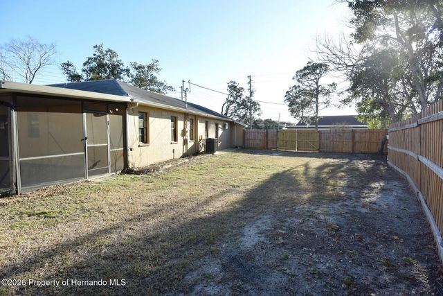 1382 Valiant Avenue, Spring Hill, FL 34608
