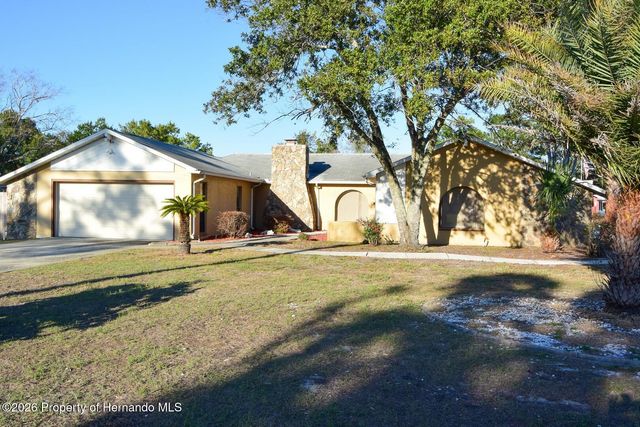 1382 Valiant Avenue, Spring Hill, FL 34608