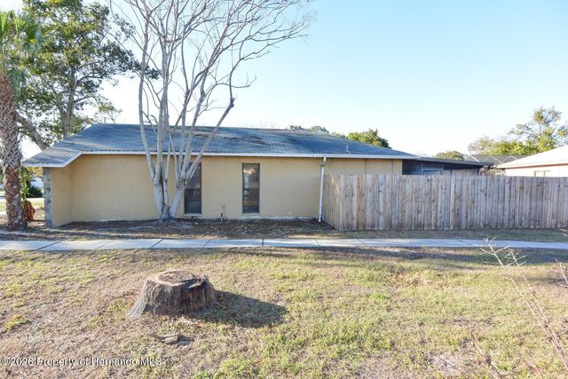 1382 Valiant Avenue, Spring Hill, FL 34608