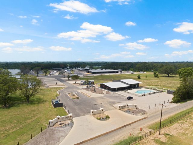 50 CR 5227 124, Mt Pleasant, TX 75455