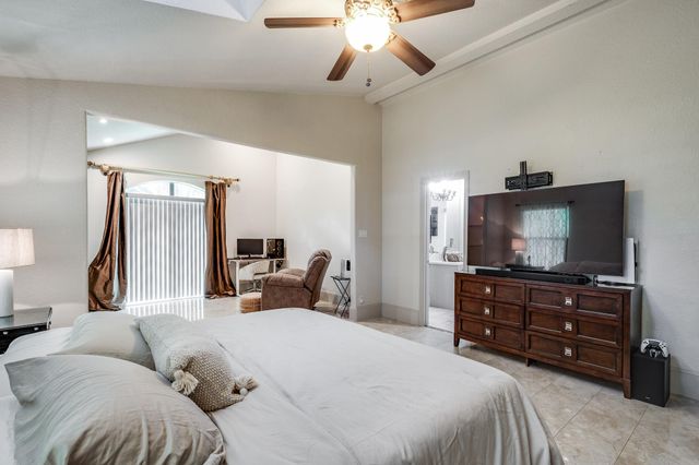 17909 Oak Street, Crosby, TX 77532