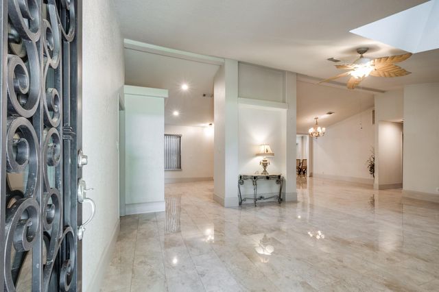 17909 Oak Street, Crosby, TX 77532