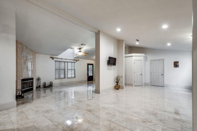 17909 Oak Street, Crosby, TX 77532