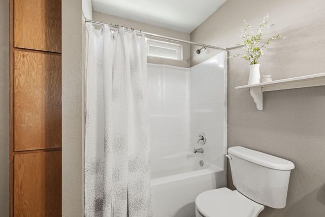 16810 Winchell Drive, Redding, CA 96003