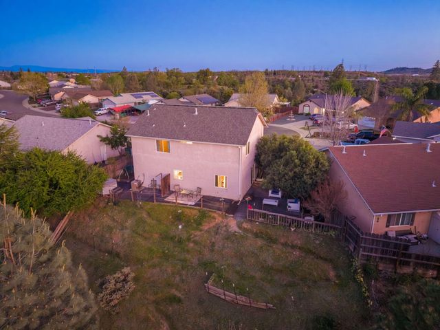 16810 Winchell Drive, Redding, CA 96003