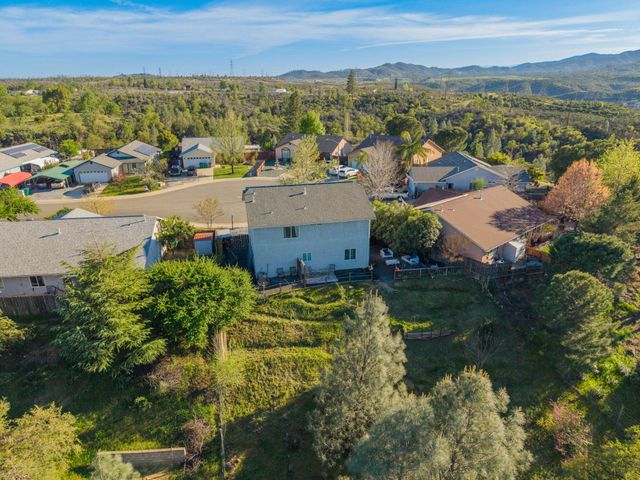 16810 Winchell Drive, Redding, CA 96003