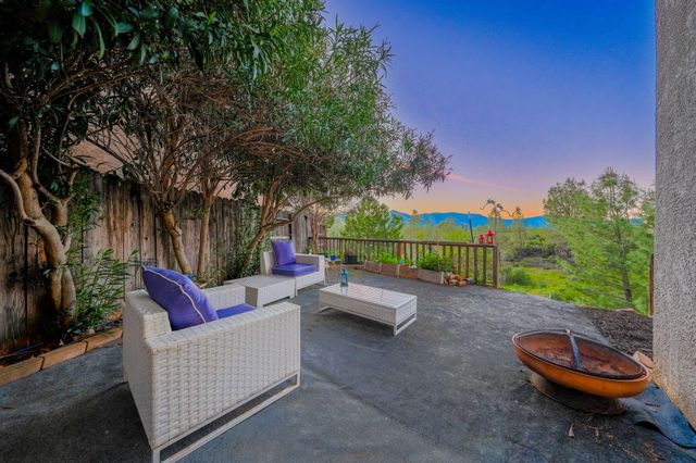 16810 Winchell Drive, Redding, CA 96003