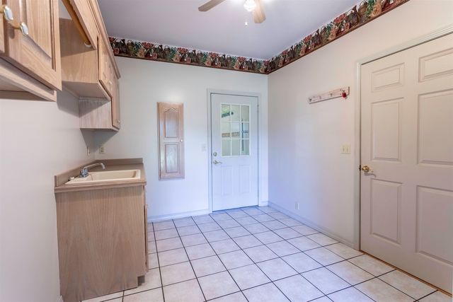 16 Katsina Circle, Cherokee Village, AR 72529