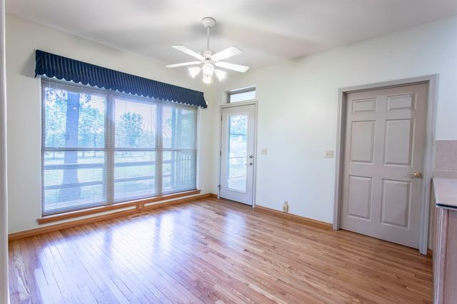 16 Katsina Circle, Cherokee Village, AR 72529