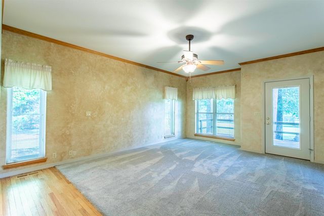 16 Katsina Circle, Cherokee Village, AR 72529