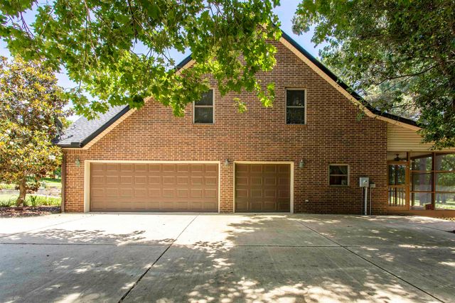 16 Katsina Circle, Cherokee Village, AR 72529