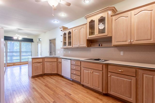 16 Katsina Circle, Cherokee Village, AR 72529