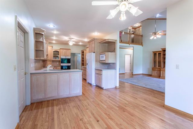 16 Katsina Circle, Cherokee Village, AR 72529