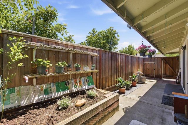 5561 Roundtree Terrace, Fremont, CA 94538