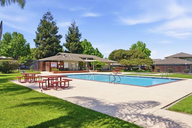 5561 Roundtree Terrace, Fremont, CA 94538