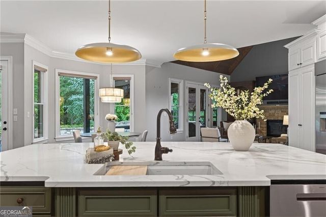 16555 Quayside Drive, Milton, GA 30004