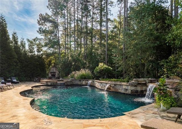 16555 Quayside Drive, Milton, GA 30004