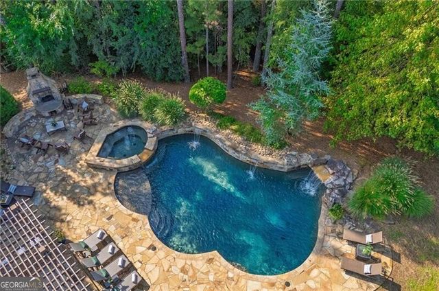 16555 Quayside Drive, Milton, GA 30004