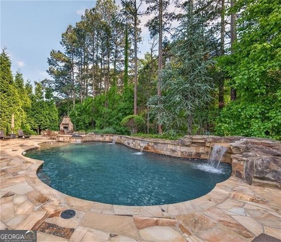 16555 Quayside Drive, Milton, GA 30004