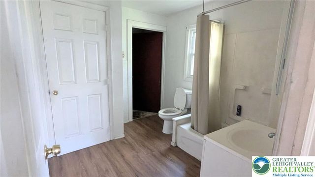 167 Independence Road, East Stroudsburg, PA 18301
