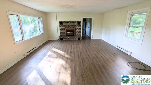 167 Independence Road, East Stroudsburg, PA 18301
