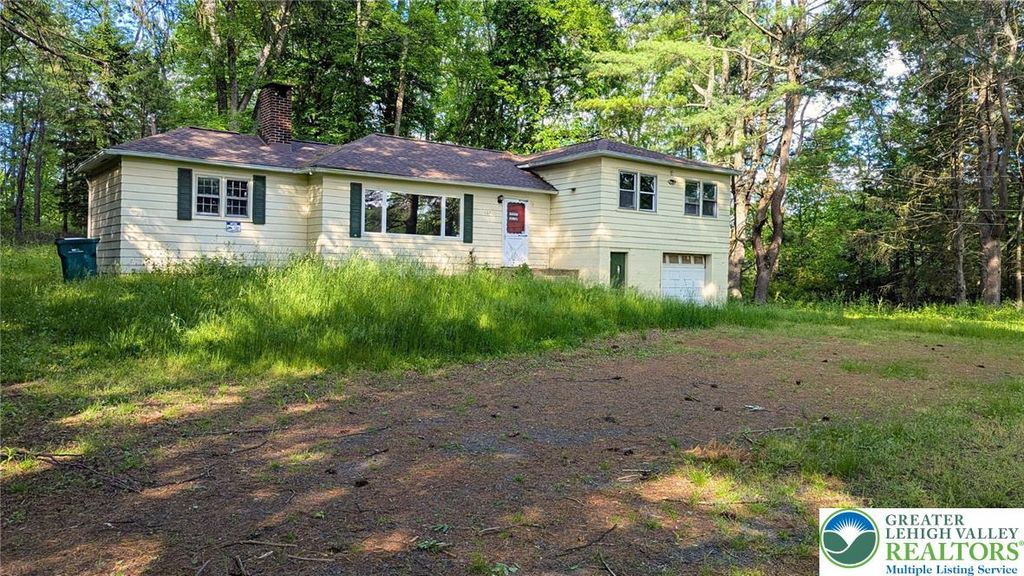 167 Independence Road, East Stroudsburg, PA 18301