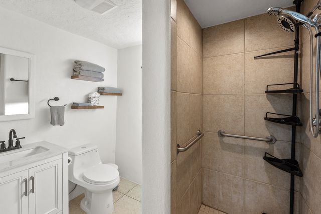 720 Camino Santa Ana, Santa Fe, NM 87505